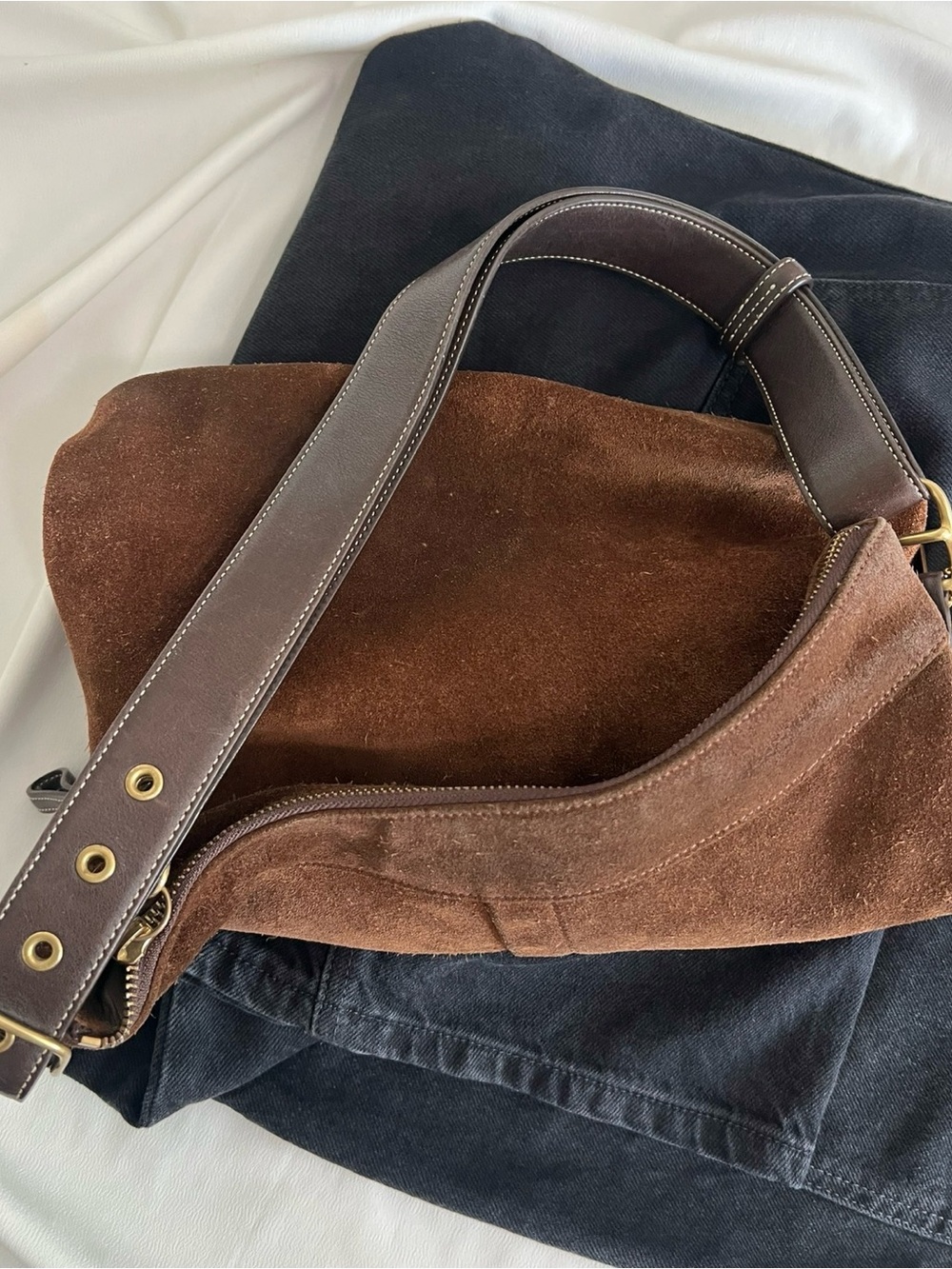 Coach Brown Legacy Suade Shoulder Bag ✨👜 - Picture 2 of 6